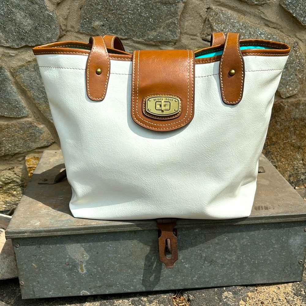 Bridge Road Leather Purse/Tote Shopper Handbag! w/ Video (up for auction)